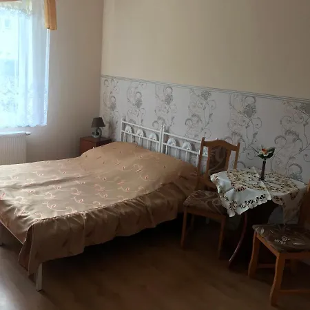 Guest house Goscinne Dana *