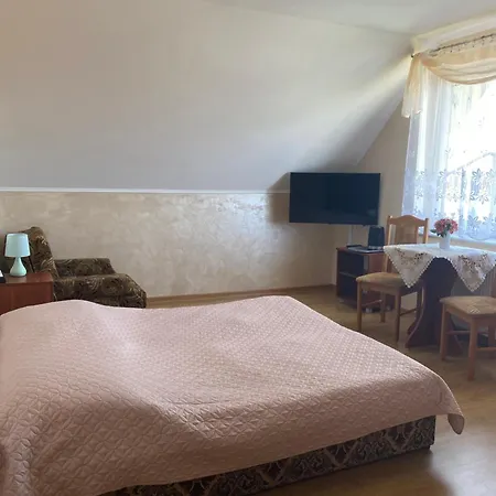 Guest house Goscinne Dana *